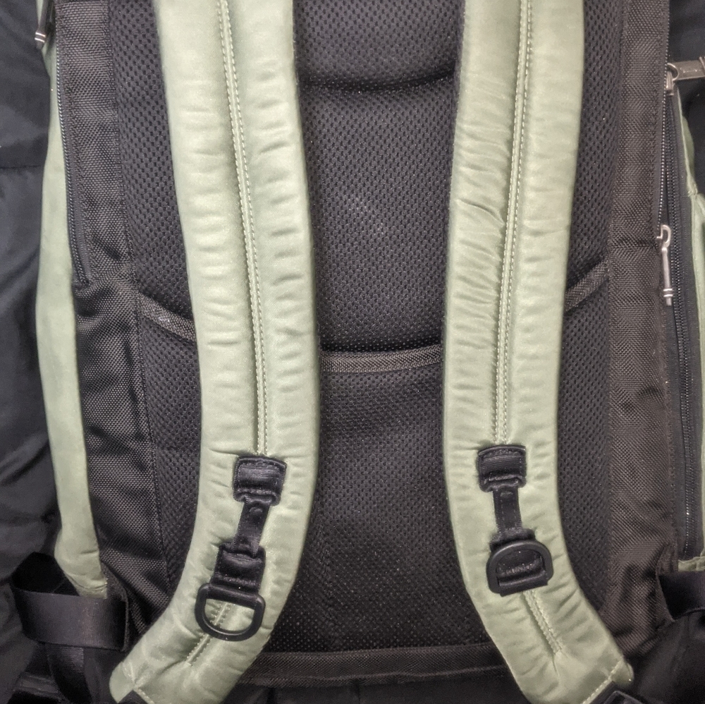 Tumi Rucksack - Picture 5 of 6